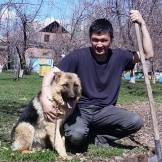 Ernist Isabekov with his dog